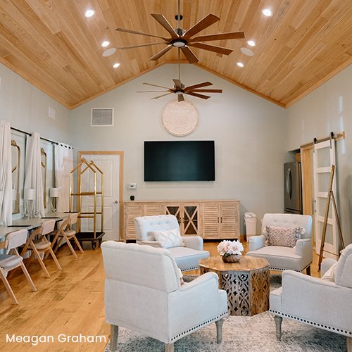 Celebration Cottage/Bridal Suite at The Fountain of Youth